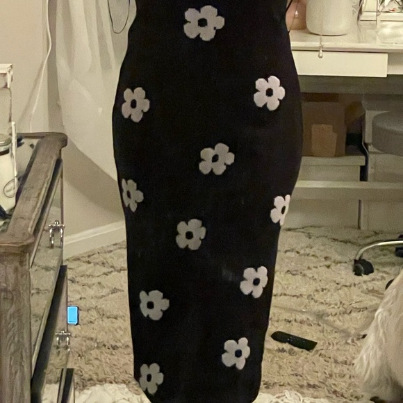 H&M BLACK WHITE V neck DAISY KNIT DRESS SUNDRESS MİDI NWT. SZ M - Picture 5 of 9